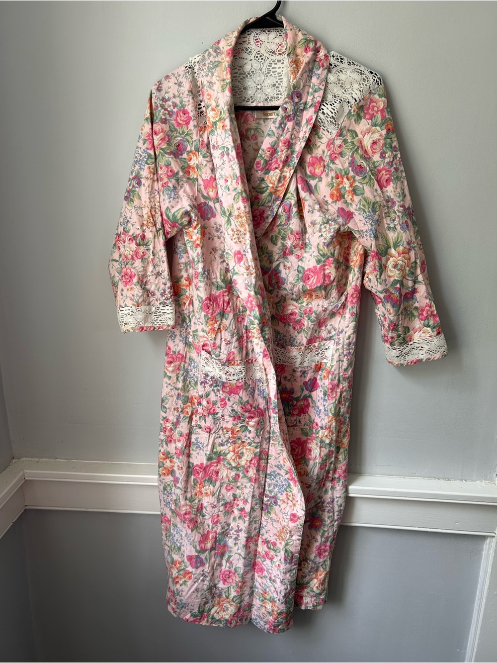 VTG 80s Victoria’s Secret Gold Label White Floral Cotton Lace Robe S Belt Missin